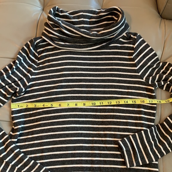 Loft women turtleneck - Picture 10 of 12